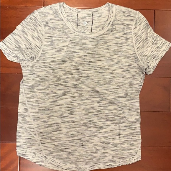 Lululemon top - Picture 2 of 2